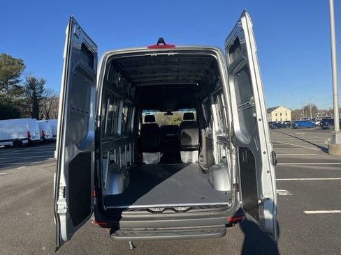 New 2025 Mercedes-Benz Sprinter 2500 image 6
