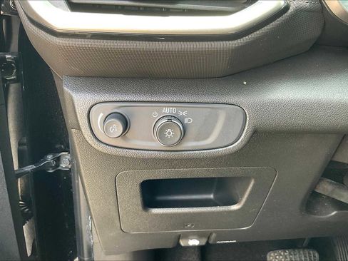 Certified 2021 Chevrolet TrailBlazer LS image 29