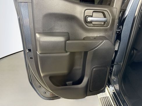 Used 2020 Chevrolet Silverado 1500 Custom w/ Custom Value Package image 26