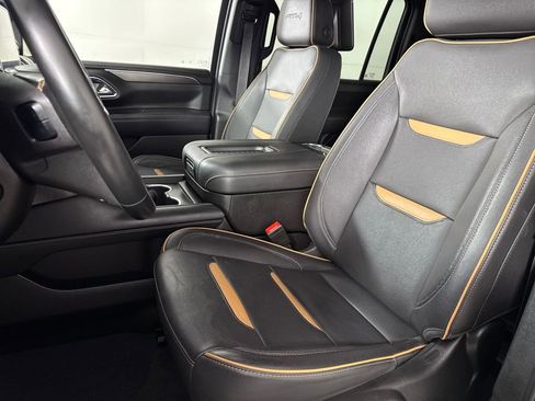Used 2023 GMC Yukon XL AT4 w/ AT4 Premium Package image 10