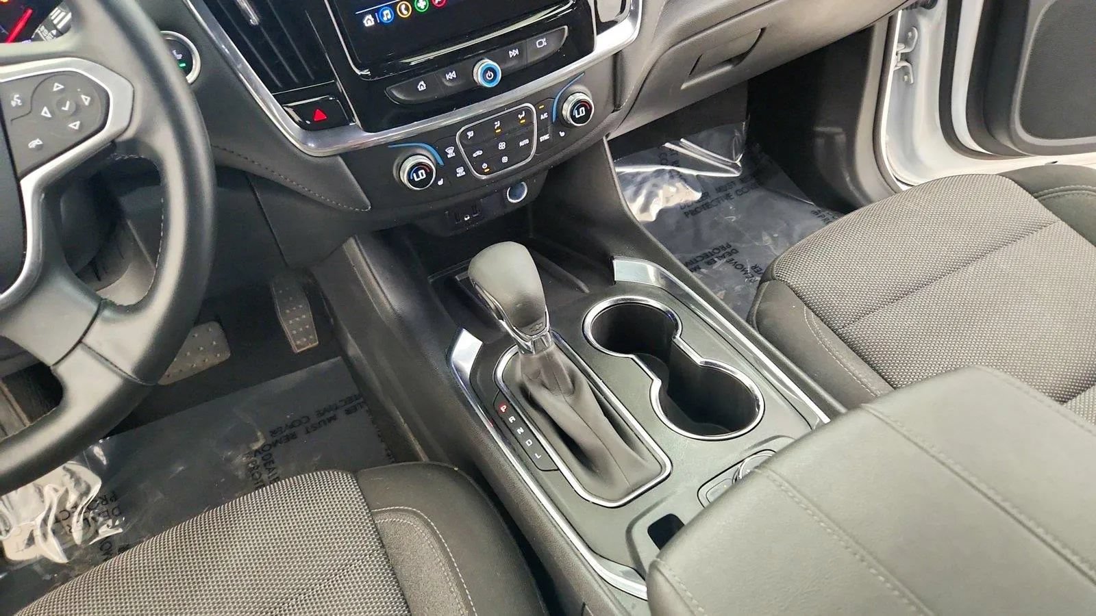 Used 2023 Chevrolet Traverse LT FWD image 27