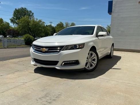 Used 2018 Chevrolet Impala LT w/ LT Convenience Package FWD image 5
