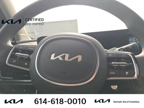 Certified 2025 Kia Sorento LX FWD image 22