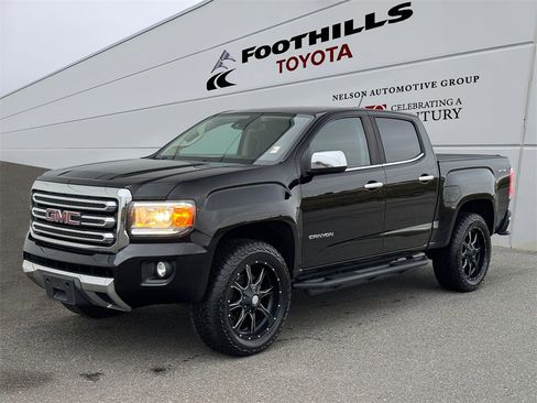 Used 2017 GMC Canyon SLT w/ Driver Alert Package image 3