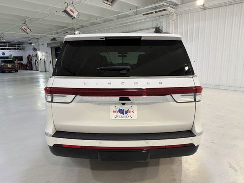 Used 2022 Lincoln Navigator Reserve image 28