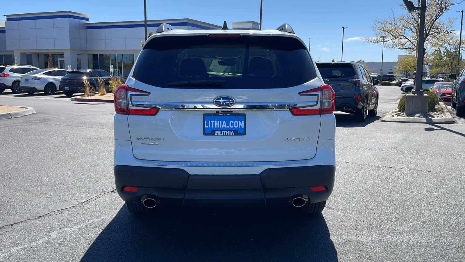 Certified 2025 Subaru Ascent Premium w/ Premium Package AWD/4WD image 7