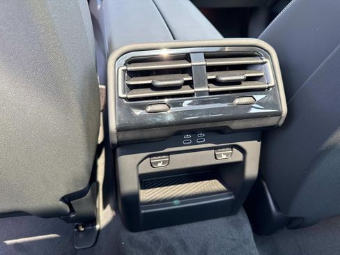 New 2026 BMW 550e xDrive AWD/4WD image 16