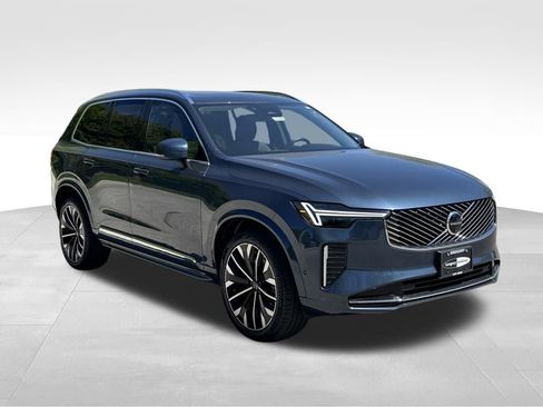 Used 2025 Volvo XC90 B6 Plus AWD/4WD image 5