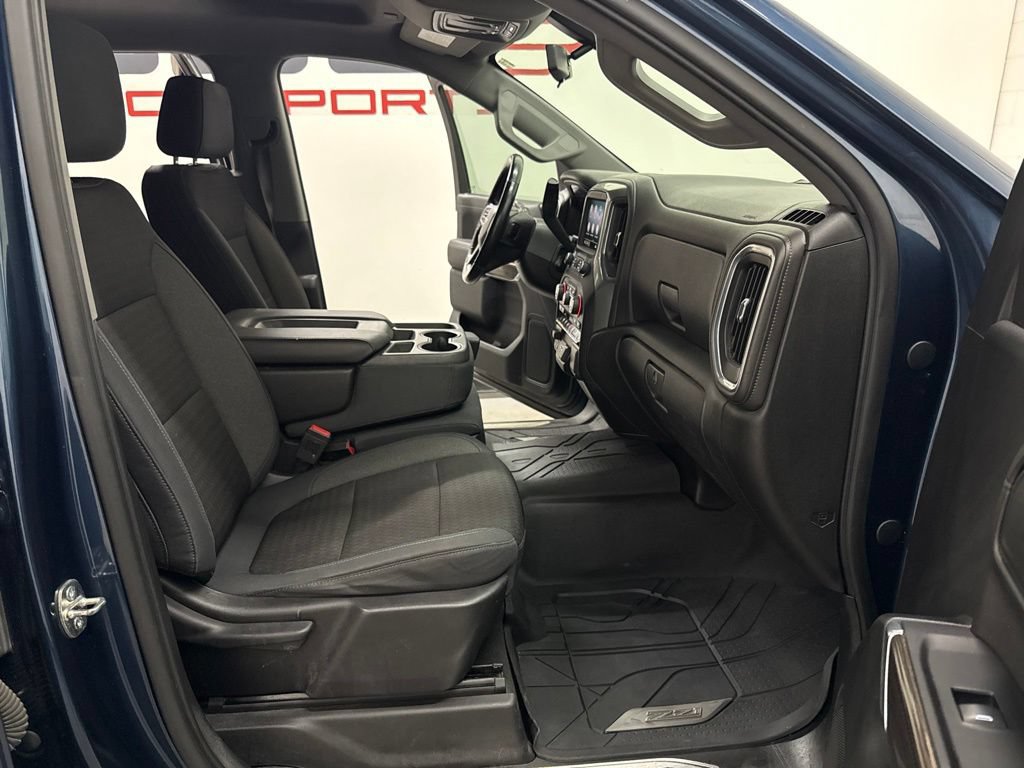 Used 2019 Chevrolet Silverado 1500 RST AWD/4WD image 28