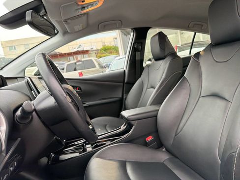 Used 2020 Toyota Prius Prime Limited image 28