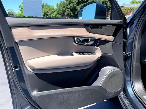 New 2026 Volvo XC90 T8 Plus w/ Protection Package AWD/4WD image 24