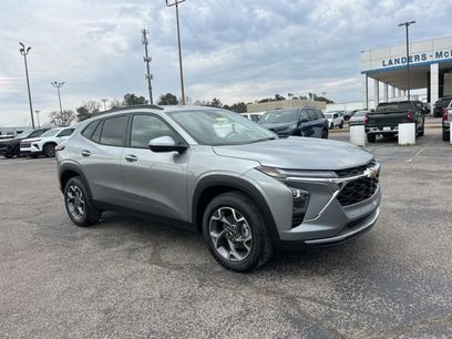 New 2026 Chevrolet Trax LT w/ Sunroof Package