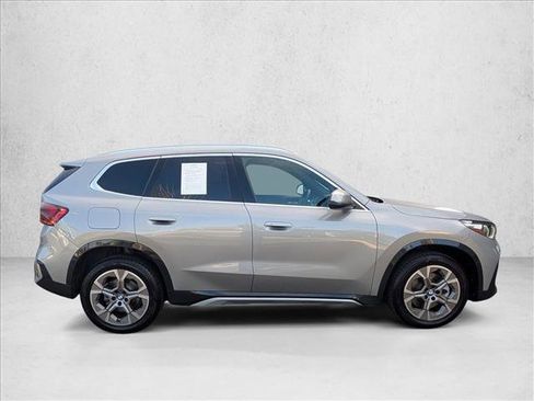 Used 2025 BMW X1 xDrive28i image 4