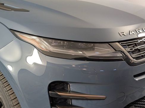 Used 2025 Land Rover Range Rover Evoque Dynamic SE image 15