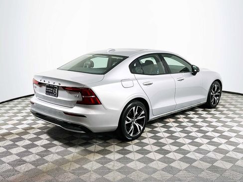 Used 2025 Volvo S60 B5 Core image 7