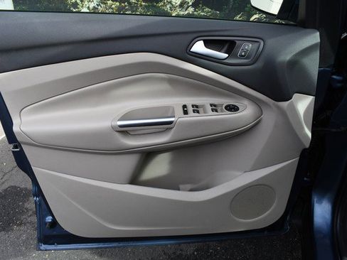 Used 2018 Ford Escape SEL image 13