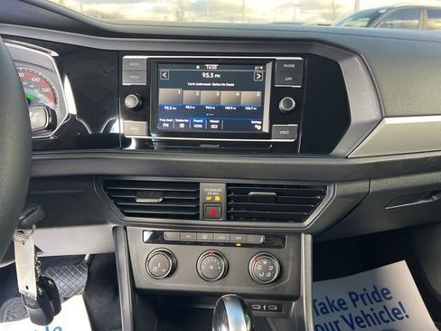 Used 2021 Volkswagen Jetta S w/ Driver Assistance Package image 16