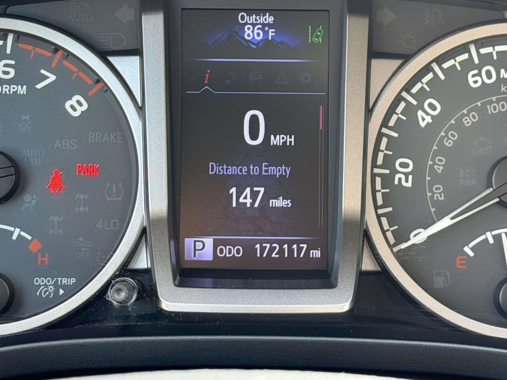 Used 2019 Toyota Tacoma SR5 AWD/4WD image 10