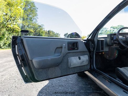 Used 1986 Pontiac Fiero GT image 36