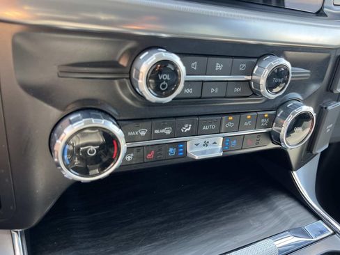 Used 2024 Ford F150 Lariat w/ Bed Utility Package AWD/4WD image 39