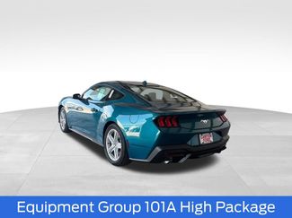 New 2026 Ford Mustang Coupe RWD video 3