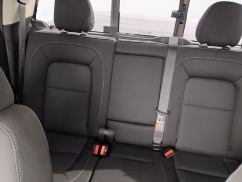 Used 2019 Chevrolet Colorado LT w/ LT Convenience Package image 12