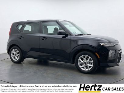 Used 2025 Kia Soul LX w/ LX Technology Package