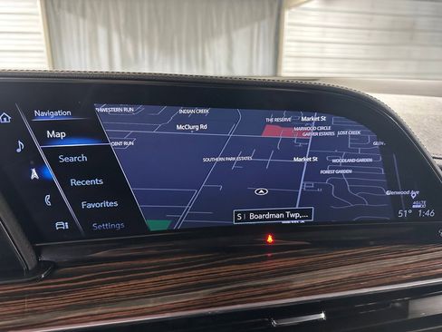 Certified 2024 Cadillac Escalade Premium Luxury image 17