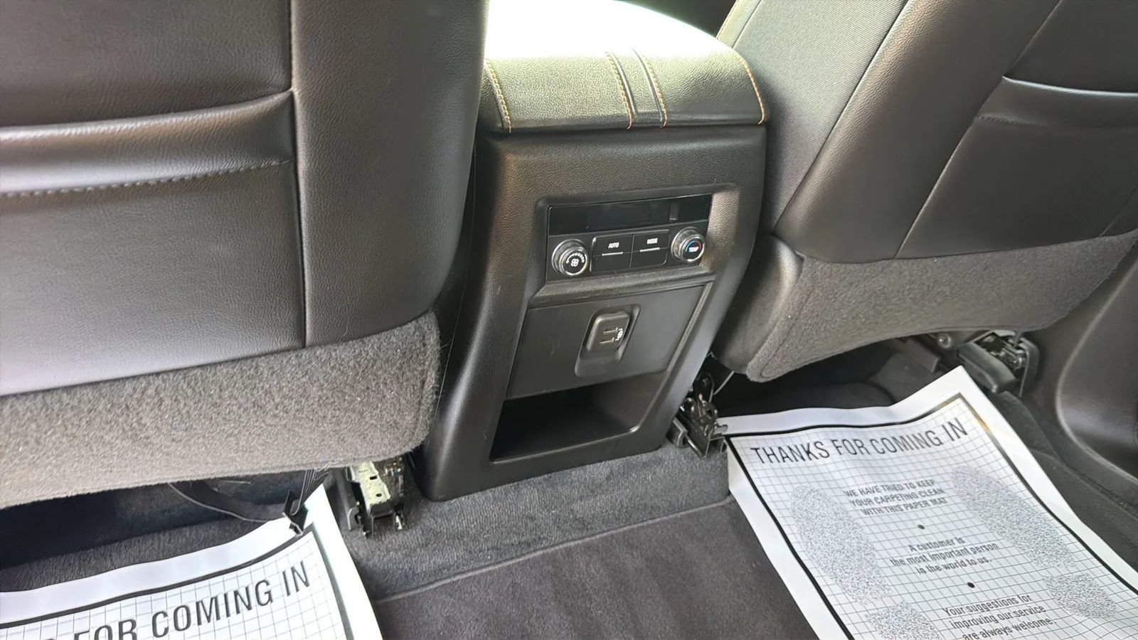 Used 2021 Chevrolet Traverse LT AWD/4WD image 46