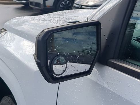 Used 2024 Chevrolet Colorado W/T image 14