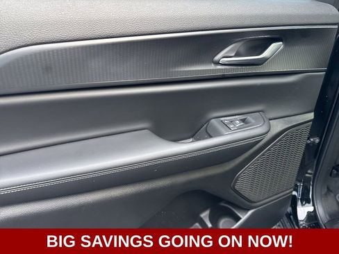 New 2025 Jeep Grand Cherokee L Laredo image 38