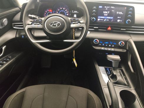Used 2023 Hyundai Elantra SEL FWD image 22