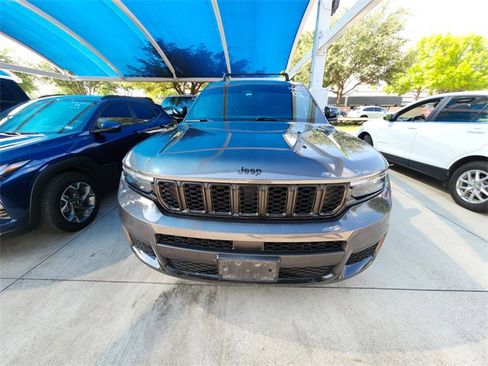 Used 2021 Jeep Grand Cherokee L Laredo AWD/4WD image 2