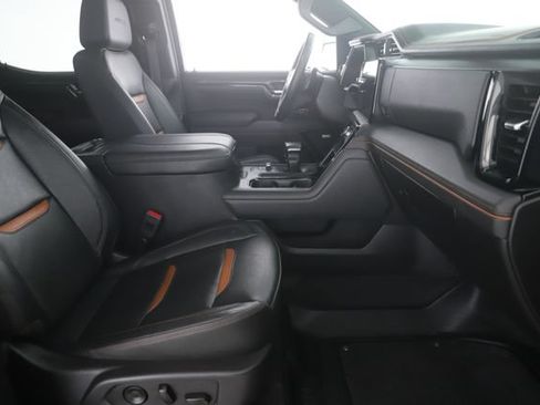 Used 2024 GMC Sierra 1500 AT4 w/ AT4 Preferred Package AWD/4WD image 30
