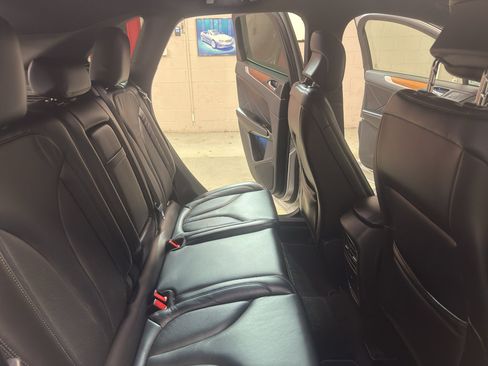 Used 2019 Lincoln MKC Select AWD/4WD image 25