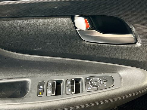 Used 2022 Hyundai Santa Fe SEL w/ Convenience Package image 13