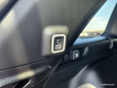 New 2025 Jeep Grand Cherokee Limited w/ Black Appearance Package image 25