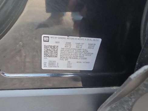 Used 2024 GMC Terrain AT4 w/ Tech Package AWD/4WD image 32