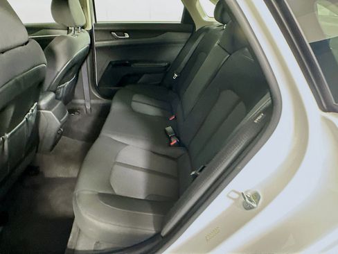 Used 2023 Kia K5 LXS image 26