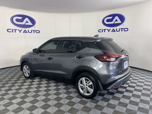Used 2021 Nissan Kicks S FWD image 5