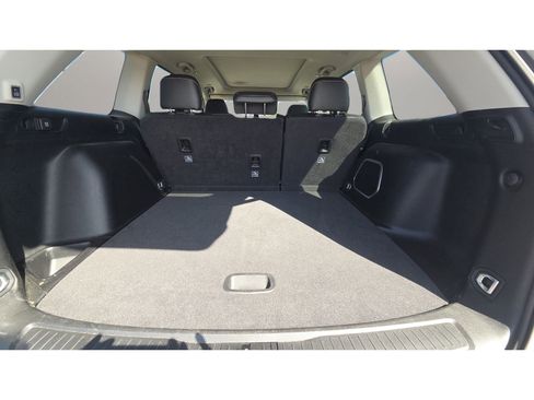 Used 2022 Jeep Grand Cherokee Limited w/ Trailer Tow Prep Group (B) image 13