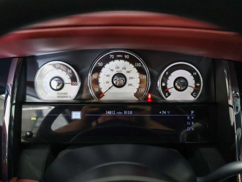 Used 2015 Rolls-Royce Wraith RWD image 34