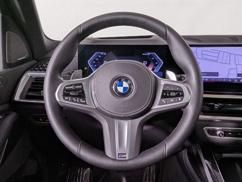 Used 2026 BMW X7 xDrive40i w/ M Sport Package AWD/4WD image 29