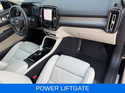 Used 2023 Volvo XC40 B5 Plus w/ Climate Package AWD/4WD image 23