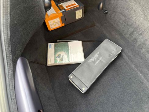 Used 2006 Aston Martin V8 Vantage Coupe image 94