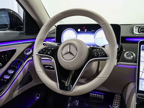 Certified 2023 Mercedes-Benz S 500 4MATIC image 16