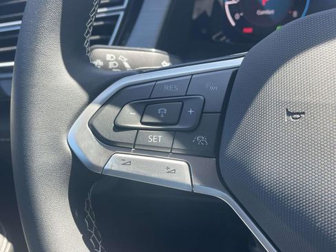 New 2026 Volkswagen Atlas Cross Sport SE FWD image 21