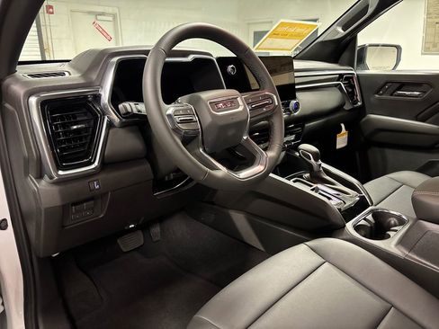 New 2026 GMC Canyon Elevation w/ Convenience Package RWD image 24