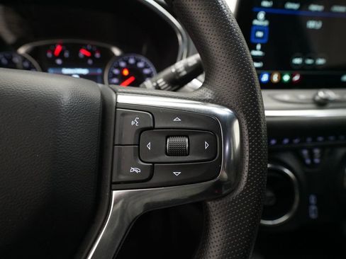 Used 2025 Chevrolet Blazer LT AWD/4WD image 18