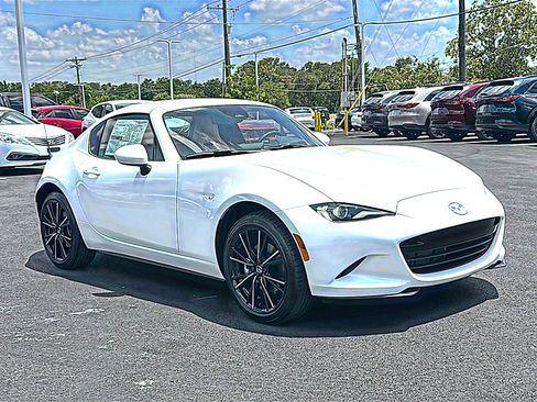 New 2026 MAZDA MX-5 Miata RF Grand Touring RWD image 10
